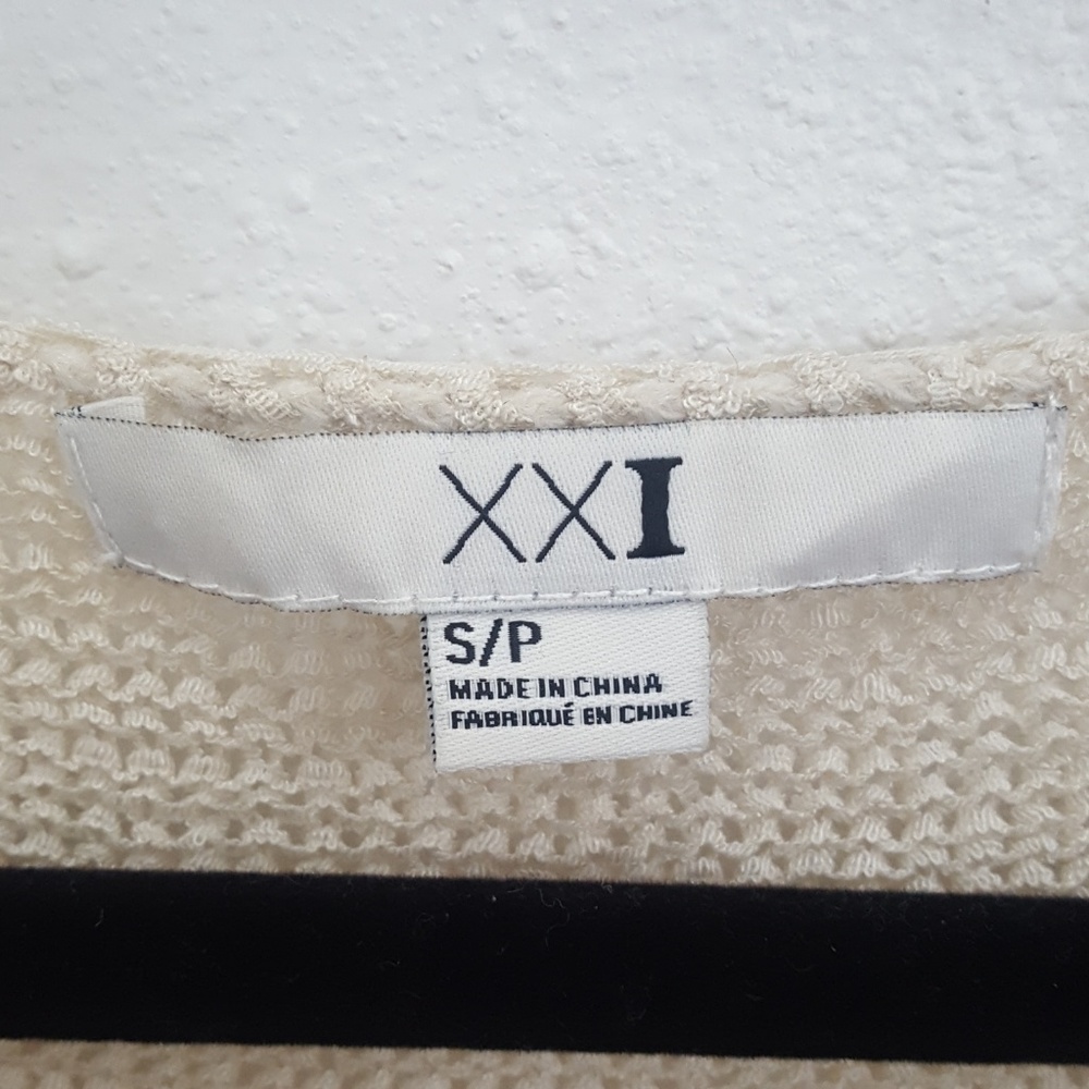 Forever 21 XXI Boho CropTop Knit Geometric Pattern - Picture 3 of 8